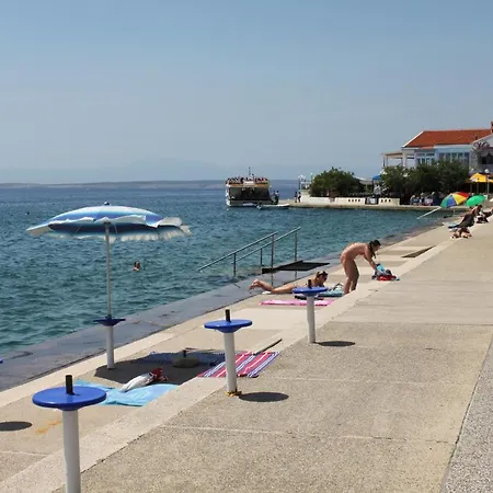 Apartment Apartments With A Parking Space Selce, Crikvenica - 5366 *